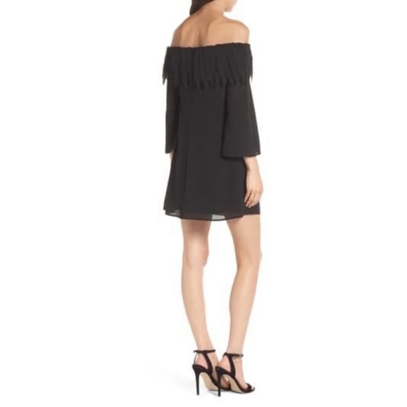 Ali & Jay Dancing in the Moonlight Shift Dress - Picture 2 of 7